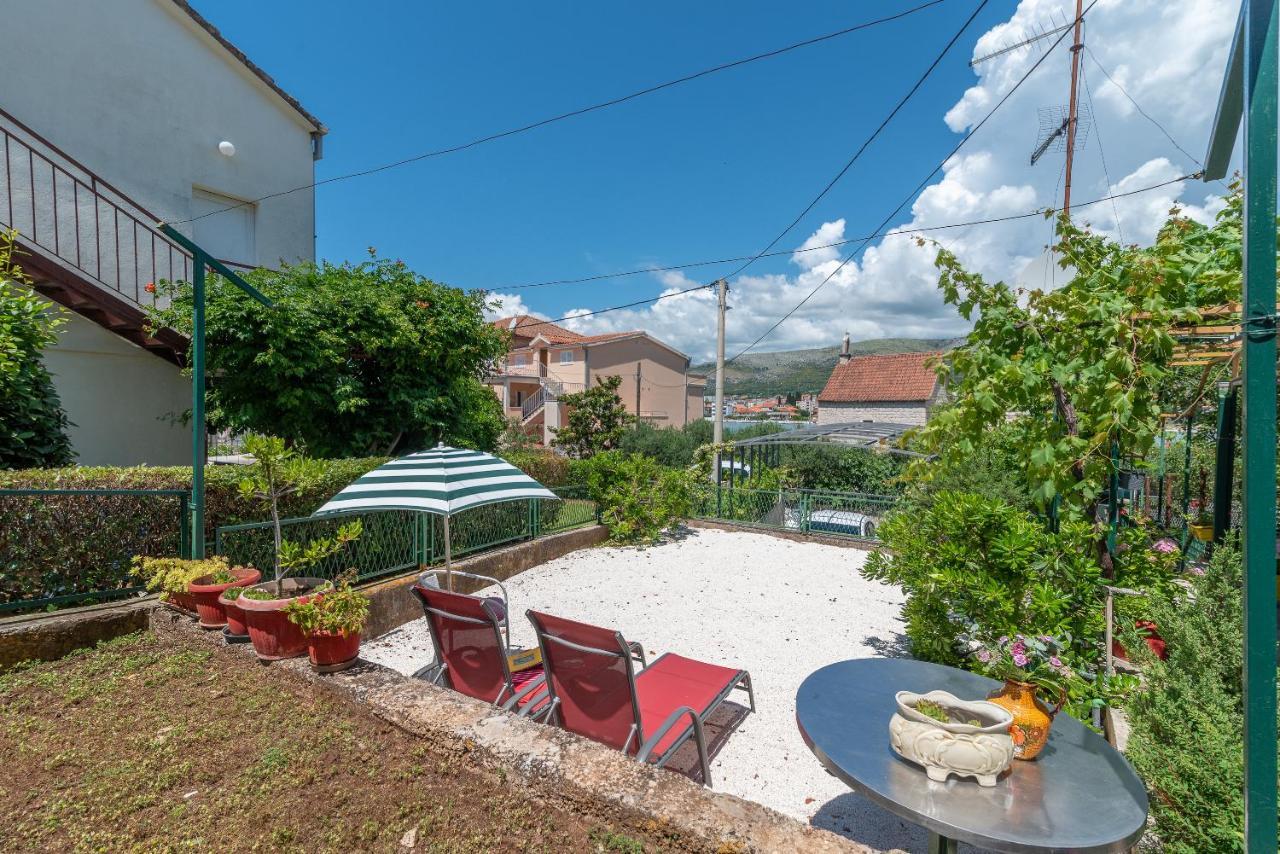 Apartment Hrabar Longo Trogir Exterior foto