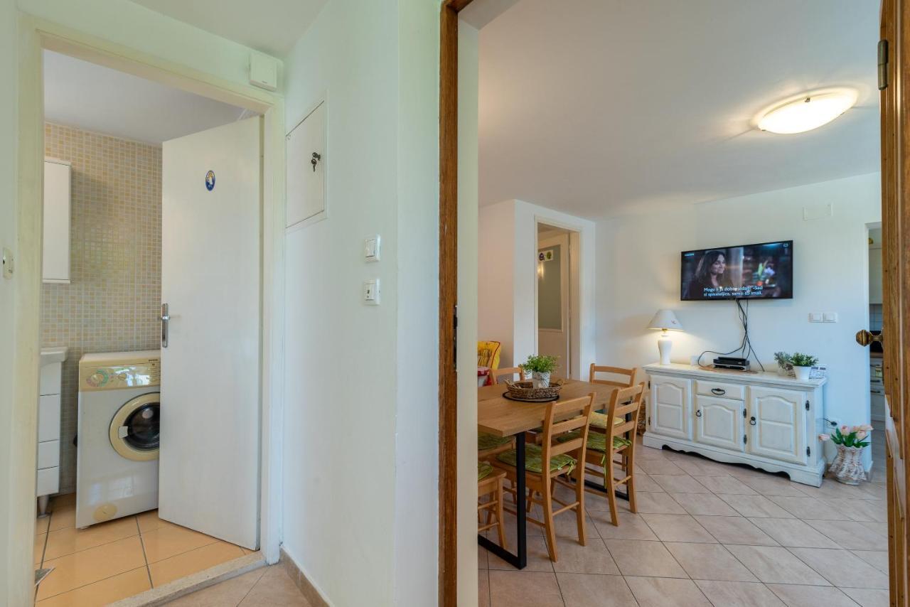 Apartment Hrabar Longo Trogir Exterior foto