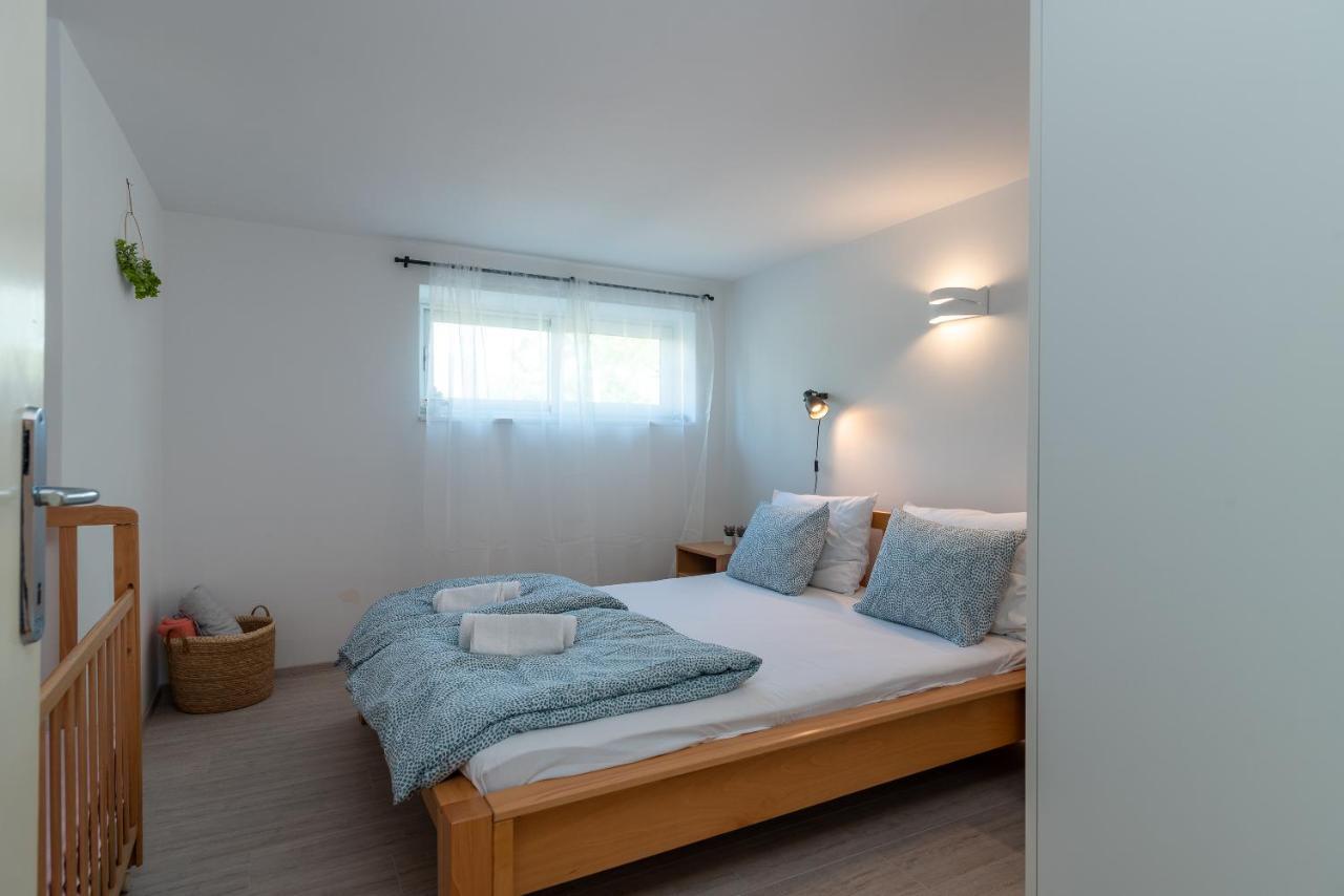 Apartment Hrabar Longo Trogir Exterior foto