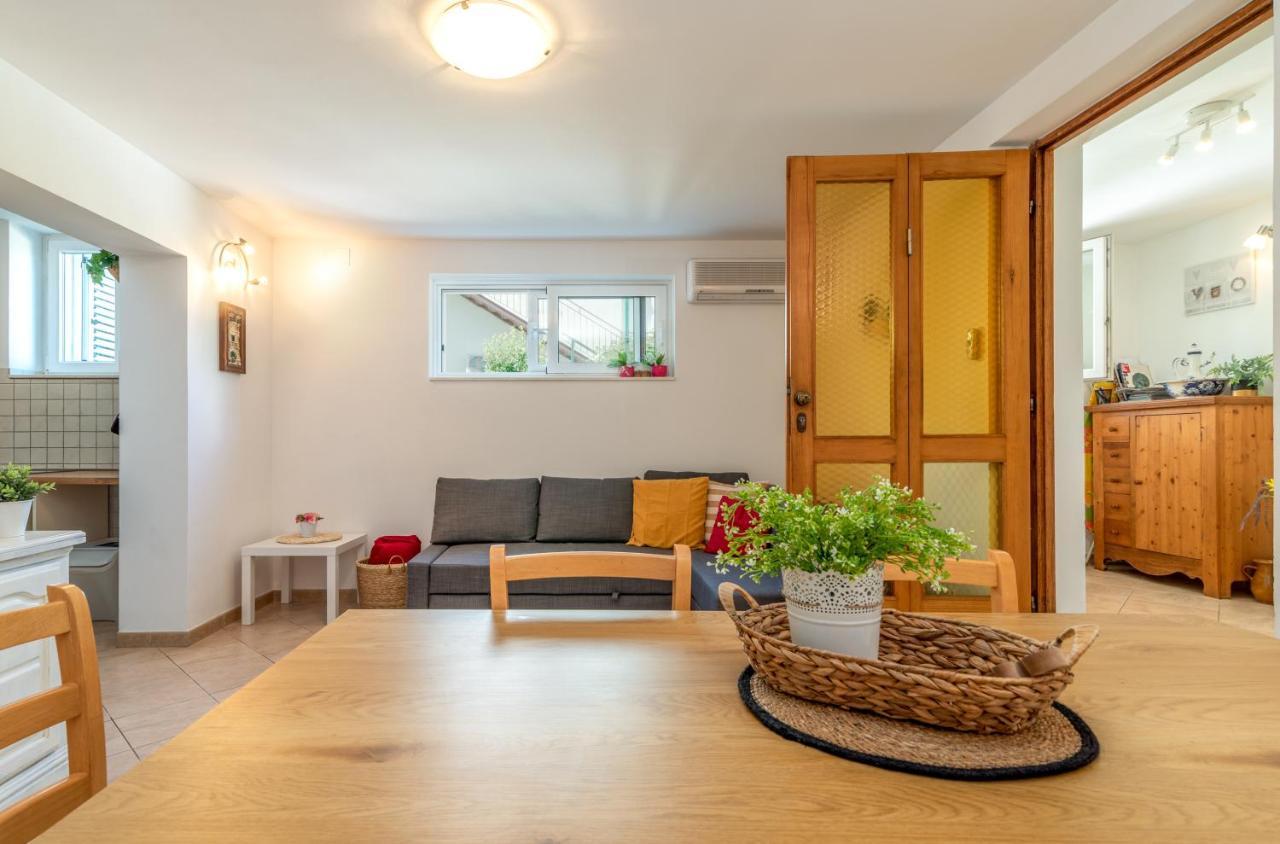 Apartment Hrabar Longo Trogir Exterior foto